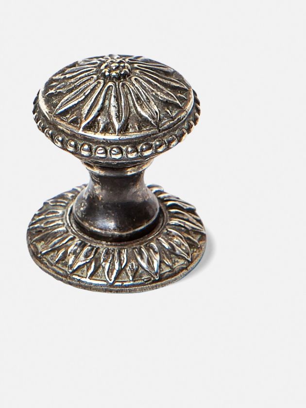 Floret Cupboard Knob