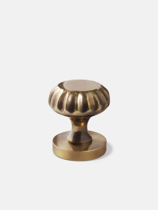 Madeleine Door Knob