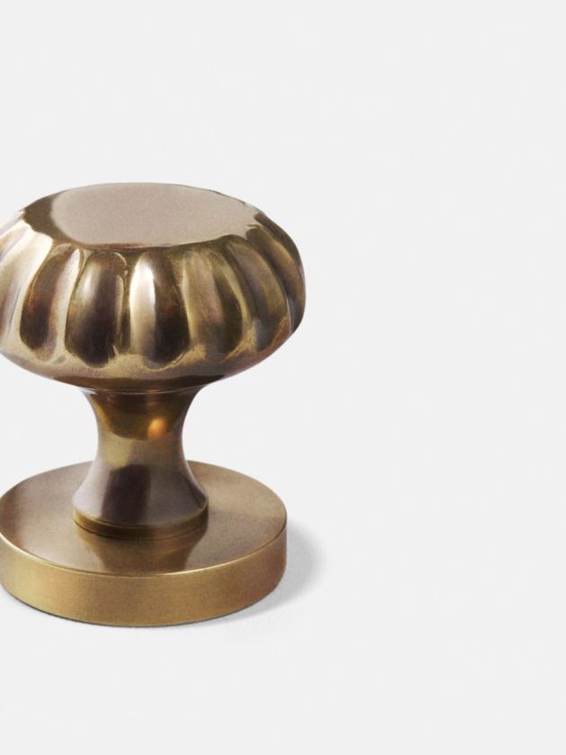 Madeleine Door Knob