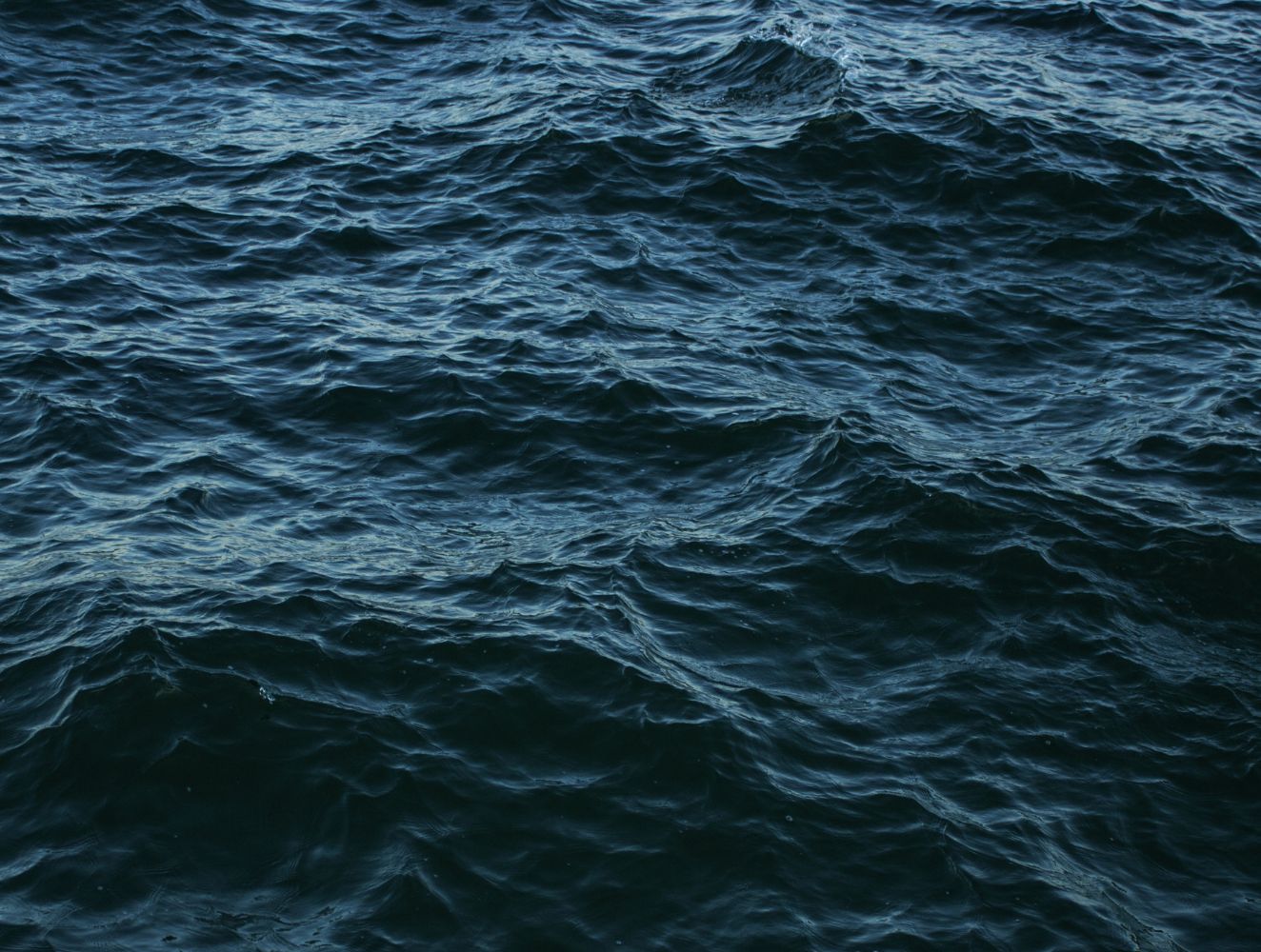 sea_water_close_up