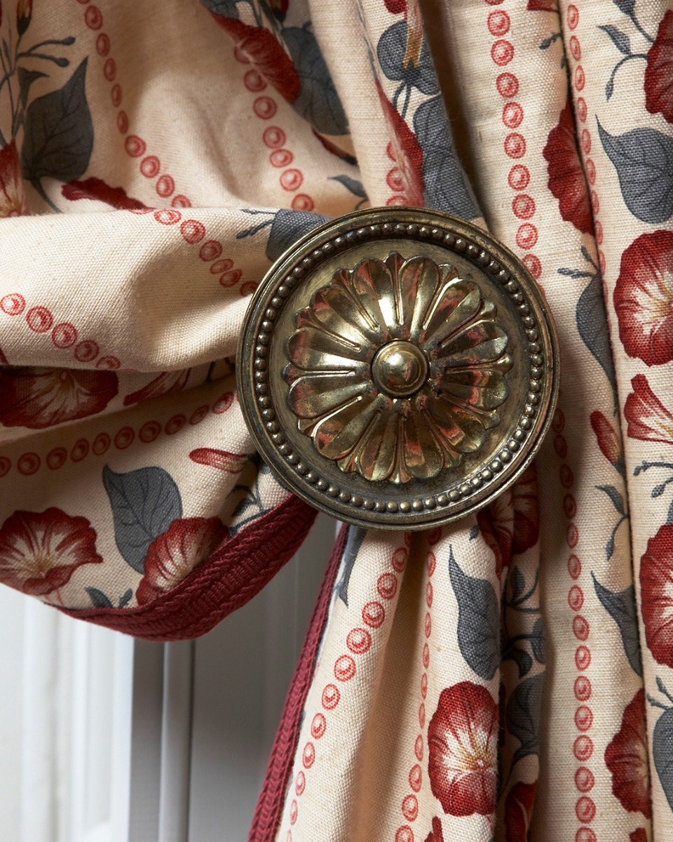 lenygon-curtain-tieback-part-of-The-Historic-Range-by-Edward-Bulmer